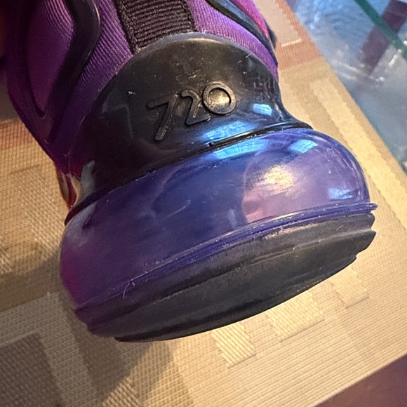 Nike air max 720 women sneakers size 5.5 good condition - Picture 3 of 9
